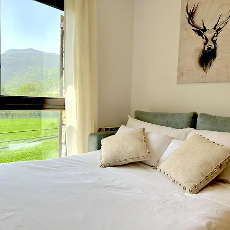 De Disseny Rustic Amb Vistes By Rural D'aneu Lägenhet *